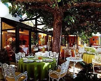 Le Pont De L'ouysse Hotel