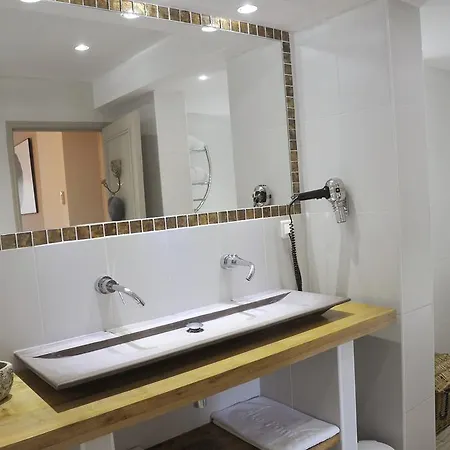 Le Pont De L'ouysse Hotel 4*