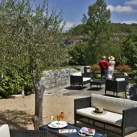 Le Pont De L'ouysse Hotel 4*